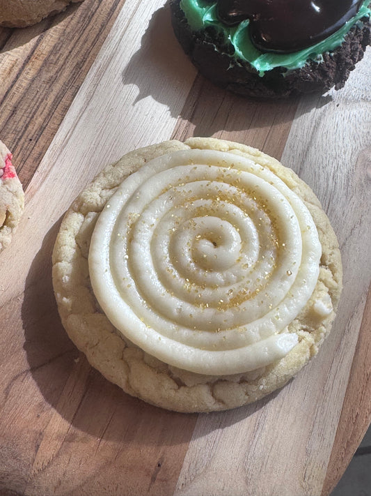 chewy sugar cookie