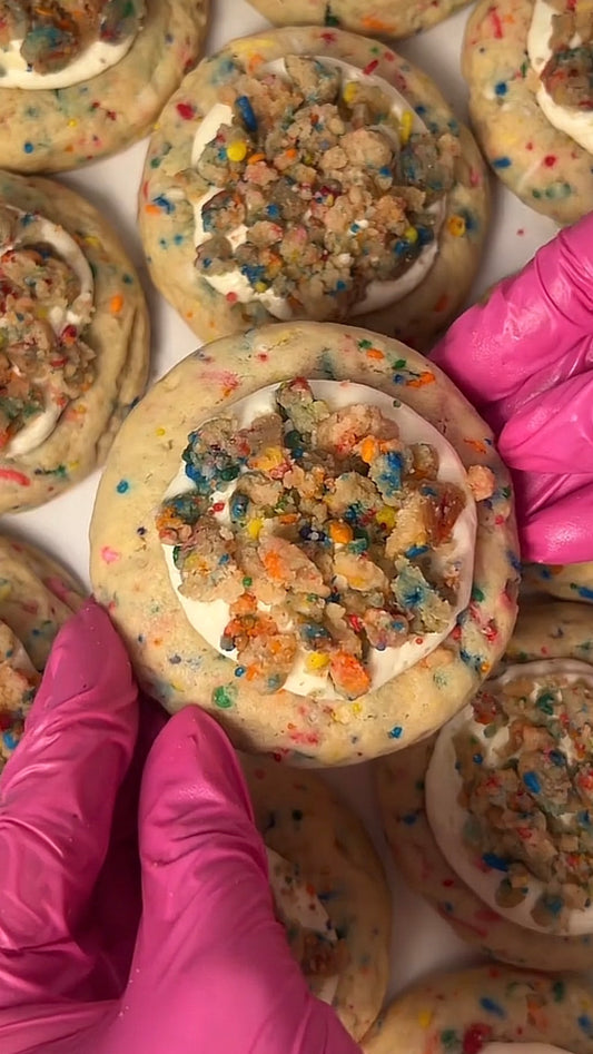 Birthday crumble cake cookie